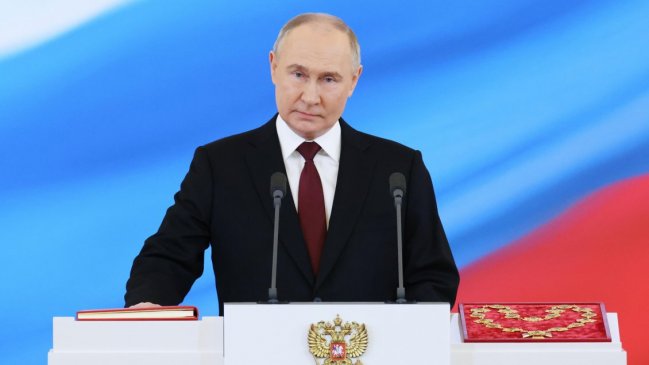   Putin se acerca a los zares al tomar posesión del Kremlin hasta 2030 