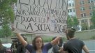 Así protestaron estudiantes de la U. de Boston contra el lucro durante visita de Piñera