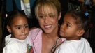 Shakira visitó a pequeños en favela de Brasil