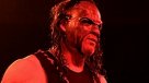 Kane regresa enmascarado a la WWE