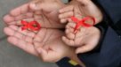 Decana Medicina U. Chile: Buscar ex parejas de pacientes con VIH sería una cuestión policiaca