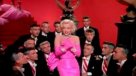 "Diamonds are a girl's best friend" por Marilyn Monroe
