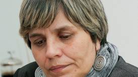 Parlamentarios oficialistas han criticado a la directora del Instituto, Lorena Fries, pidiendo incluso su renuncia por "notable abandono de deberes".