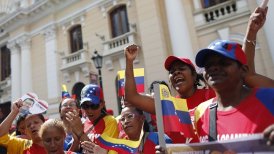 Miles de venezolanos celebraron el retorno del mandatario.
