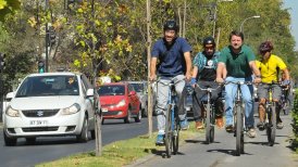 El ex alcalde recorrió este sábado, junto a ciclistas, las calles de la capital.