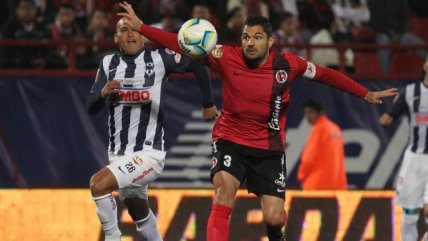 El gol de tiro libre de Humberto Suazo ante Tijuana