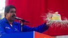 Maduro utilizó un sombrero de paja con un pajarito en un acto de campaña