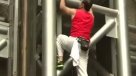 Francés escaló el ascensor más alto del mundo