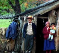 Fotógrafo chileno exhibe imágenes mapuche en China