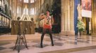 Feminista en topless protestó en la catedral de Notre-Dame