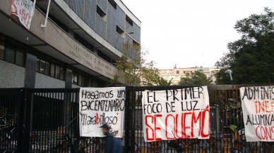 Alumnos del Instituto Nacional seguirán en toma "por lo menos una semana"