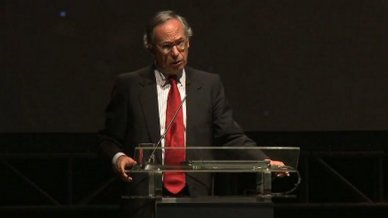 José Piñera: El Presidente comete un error en tema de AFP