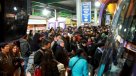 La aglomeración de pasajeros en terminal de buses de Santiago
