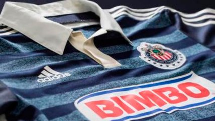 Chivas presenta nueva playera para compromisos de visita