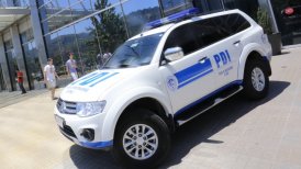 La PDI detuvo a dos de cuatro asaltantes y uno de ellos se disparó en la cabeza.