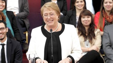 Michelle Bachelet: "Hemos dejado atrás la condena del binominal"