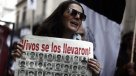 Familiares y amigos de estudiantes desaparecidos en México marcharon en Uruguay
