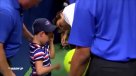 Roger Federer ayudó a niño que casi es aplastado por querer un autógrafo