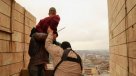 Estado Islámico asesinó a joven y dio cien latigazos a otro por homosexualidad en Siria