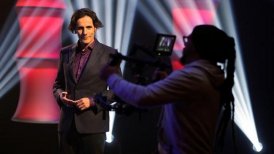 Sergio Lagos es el conductor de "Solteros".