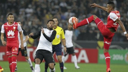 Corinthians y Gremio se hicieron fuertes en casa y lograron triunfos en la Libertadores