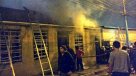 Incendio afectó a tres viviendas en el Cerro Arrayán de Valparaíso