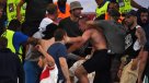 Hinchas rusos e ingleses protagonizaron pelea en el Estadio Vélodrome de Marsella