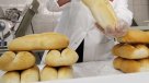 Más de 750 panaderías reducirán sal en la marraqueta en forma voluntaria