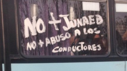 Micreros de Valparaíso protestan bajo la consigna "No + Junaeb" - Cooperativa.cl