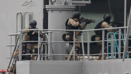 01/12/201611:54 El ejercicio antiterrorismo de la Armada en ... - Cooperativa.cl