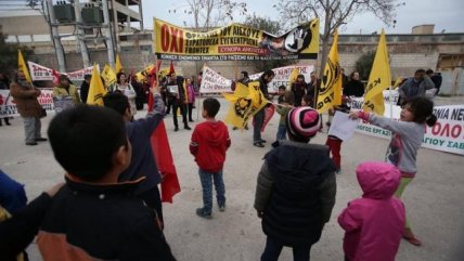 Refugiados e inmigrantes protestan en Grecia