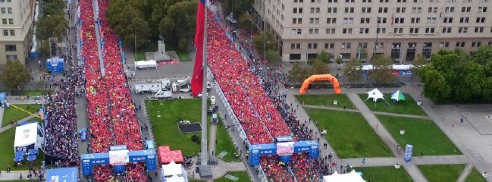Metro adelantará su horario de apertura para el Maratón de Santiago
