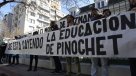 Protesta estudiantil en la Fundación Jaime Guzmán: \