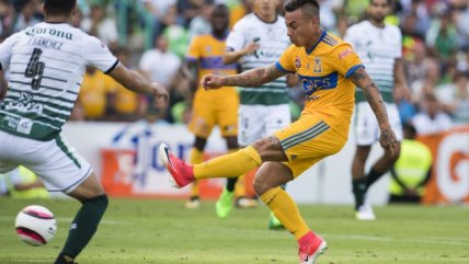El golazo que marcó Eduardo Vargas ante Santos Laguna en México