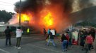 Hualpén: Incendio de gran magnitud consumió locales y viviendas en Caleta Lenga