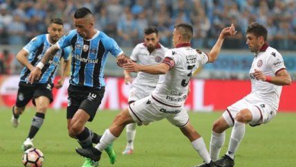 Gremio derrotó en casa a Lanús y se acercó a alzar su tercera Copa Libertadores