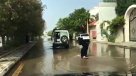 Mujer desafió las lluvias de Arabia Saudita con su burka y su tabla de surf