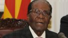Mugabe y su familia tendrán inmunidad y no dejarán Zimbabue, según medios