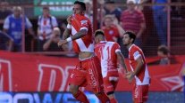 Lucas Barrios volvió al gol en triunfo de Argentinos Juniors en la Superliga trasandina