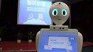 Médico-robot comenzó a tratar pacientes en centro de salud chino