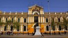 Corte falló contra la U. de Chile por retrasar titulación de alumna morosa