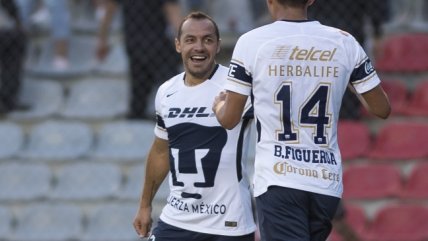 El golazo de tiro libre de Marcelo Díaz para Pumas ante Santos Laguna en México