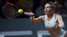 Simona Halep avanzó a cuartos de final en Stuttgart tras vencer a Magdalena Rybarikova