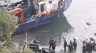Los trabajos de emergencia por caída de bus militar a río en Cochamó