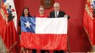 Presidente Piñera entregó a María Fernanda Valdés la bandera para Cochabamba