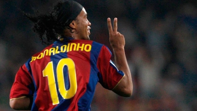  Ronaldinho pidió que Barcelona saque 