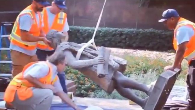  Los Ángeles retiró estatua de Colón por contribuir 