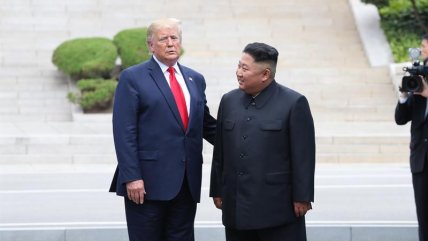 Kim y Trump celebraron histórica reunión en suelo norcoreano  
