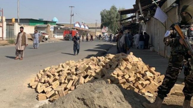   Atentado a mezquita chiíta afgana terminó con al menos 32 muertos y 50 heridos 