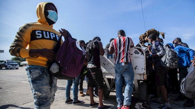  Haití, preocupada por deportaciones de migrantes desde República Dominicana  